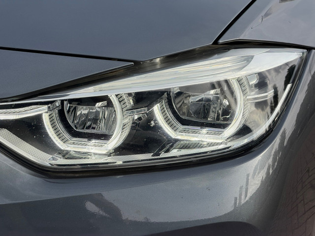 Foto 2 van BMW 3-serie 318i Centennial High Executive|Trekhaak|Cam|Navi|Mega Goed Onderhouden