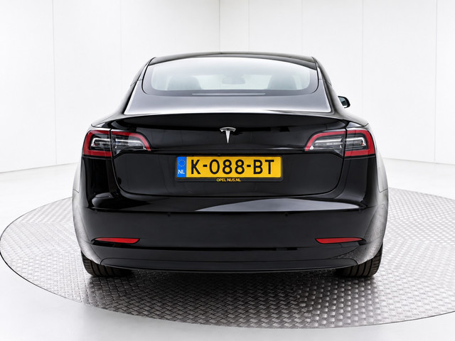 Foto 5 van Tesla Model 3 Standard RWD Plus 60 kWh | Autopilot | Adapt. Cruise | Panoramadak | Navigatie Fullmap