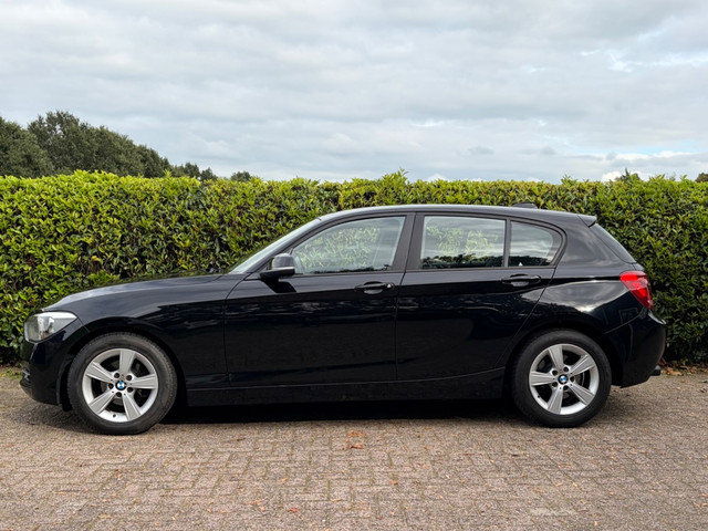 Foto 3 van BMW 1-serie 116i Sport/Navi/Trekhaak/NAP