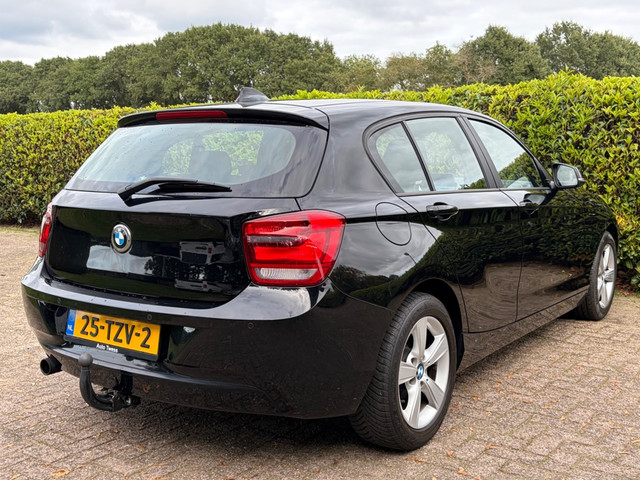 Foto 6 van BMW 1-serie 116i Sport/Navi/Trekhaak/NAP