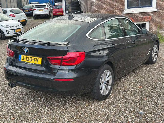 Foto 6 van BMW 3-serie Gran Turismo 330i Centennial High Executive Adaptief Cruise Lane Assist Nieuwe Banden Ze