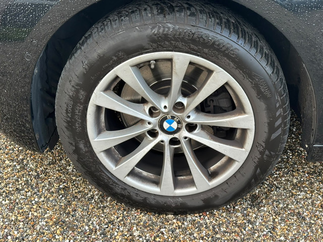 Foto 3 van BMW 3-serie Gran Turismo 330i Centennial High Executive Adaptief Cruise Lane Assist Nieuwe Banden Ze