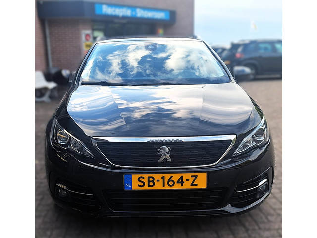 Foto 10 van Peugeot 308 SW 1.2 PureTech Blue Lease Executive