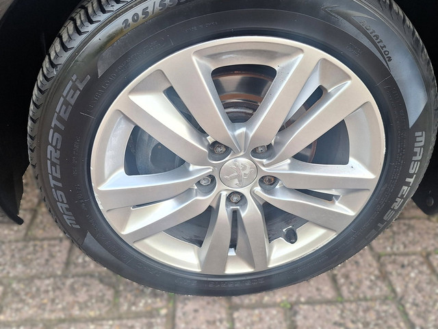 Foto 7 van Peugeot 308 SW 1.2 PureTech Blue Lease Executive