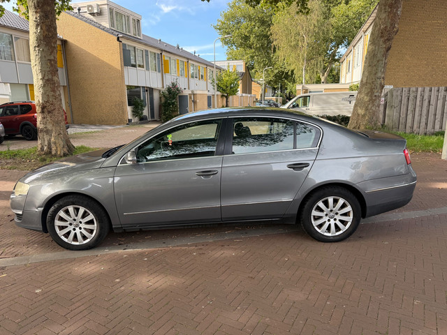 Foto 7 van Volkswagen Passat Airco / 192.000 nap / koopje