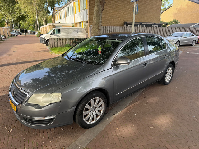 Foto 8 van Volkswagen Passat Airco / 192.000 nap / koopje