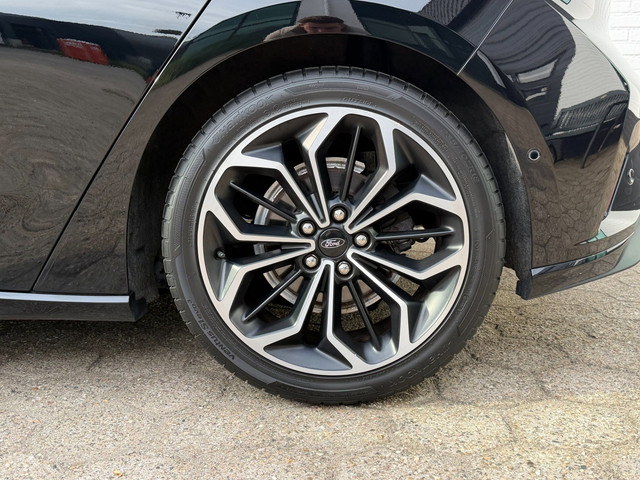 Foto 4 van Ford Focus 1.0 EcoBoost ST Line 125pk l CRUISE l CAMERA!