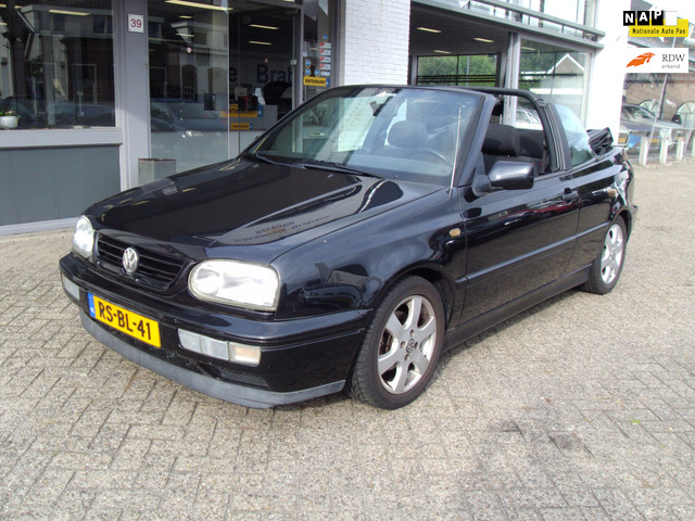 Foto 10 van Volkswagen Golf Cabriolet 1.8