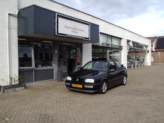 Foto 8 van Volkswagen Golf Cabriolet 1.8