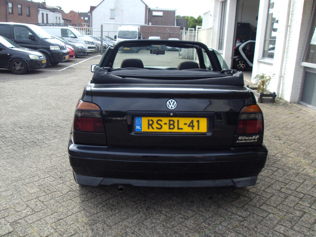 Foto 4 van Volkswagen Golf Cabriolet 1.8