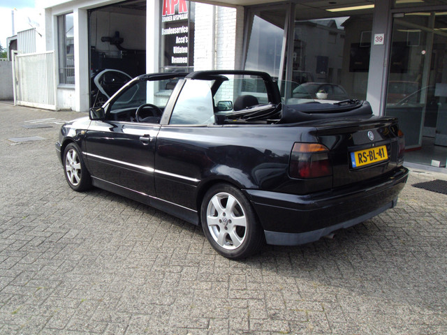 Foto 3 van Volkswagen Golf Cabriolet 1.8