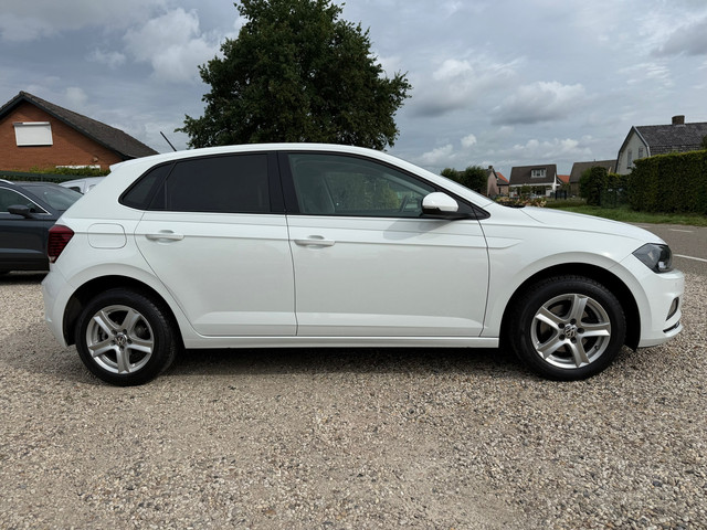 Foto 6 van Volkswagen Polo 1.0 TSI Highline Business Automaat | Carplay | PDC | Stoel VW | LM | Trekhaak