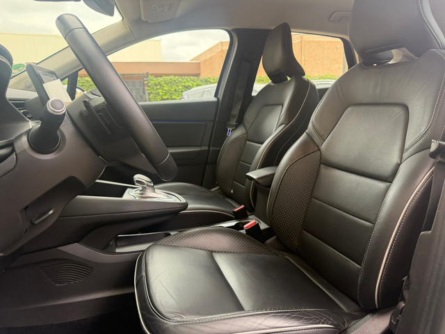 Foto 5 van Renault Captur 140PK Edition One, Trekhaak, Bose geluid & Full led