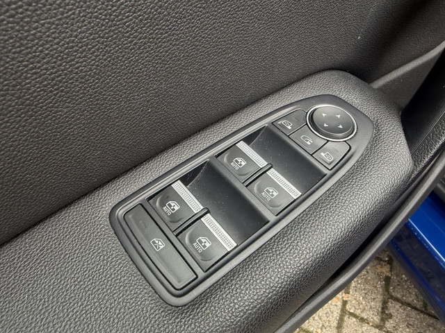 Foto 6 van Renault Captur 140PK Edition One, Trekhaak, Bose geluid & Full led