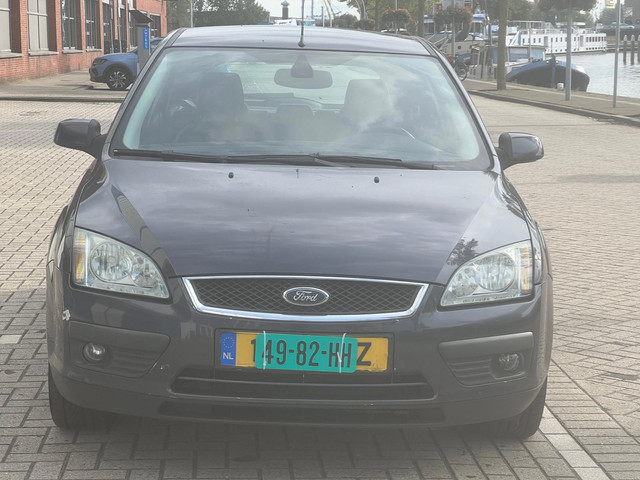 Foto 10 van Ford Focus 1.6-16V Titanium