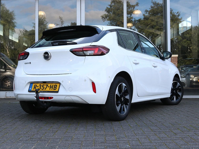 Foto 10 van Opel Corsa-e Elegance 50 kWh Apple / Android | Camera | Trekhaak