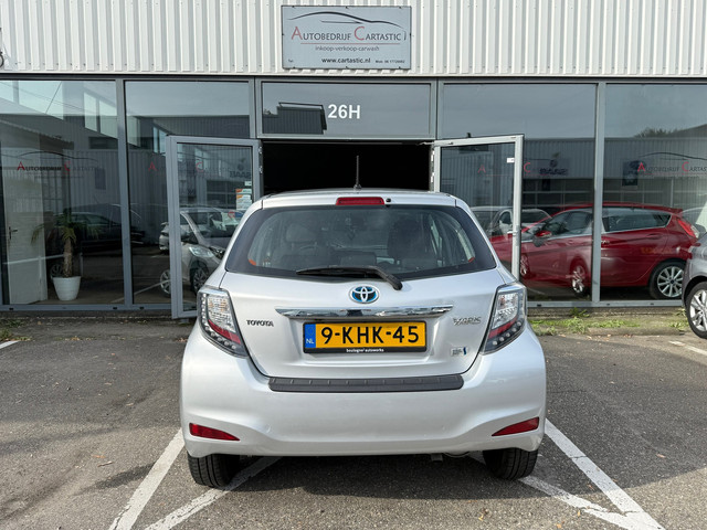 Foto 7 van Toyota Yaris 1.5 Full Hybrid Aspiration NAVI | CAMERA | CRUISE | CLIMATE CONTROL | ONDERHOUDEN |NAP