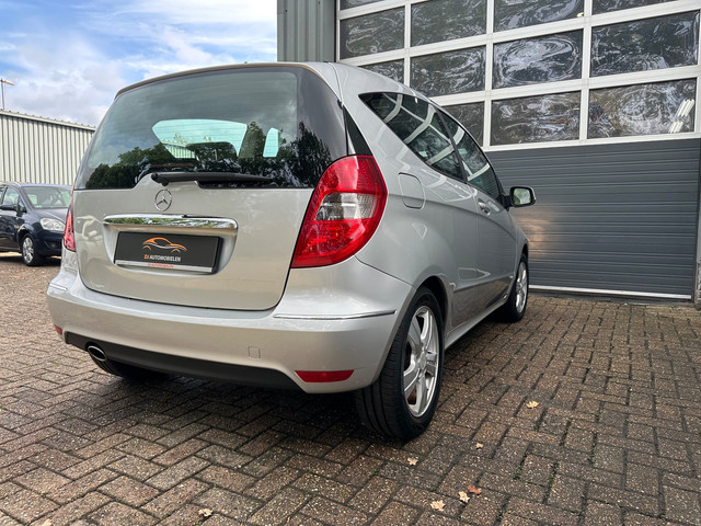 Foto 3 van Mercedes-Benz A-klasse 160 BlueEFFICIENCY Avantgarde