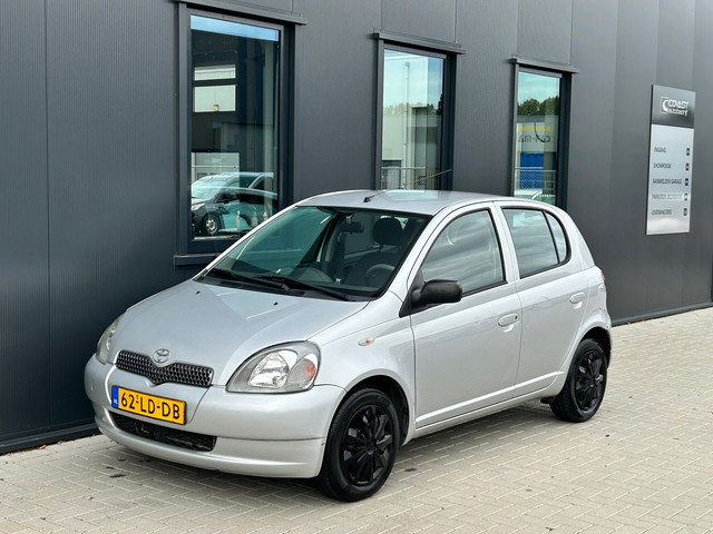 Foto 9 van Toyota Yaris 1.3 VVT-i Luna | 5-drs | Airco | Dealer onderhouden.