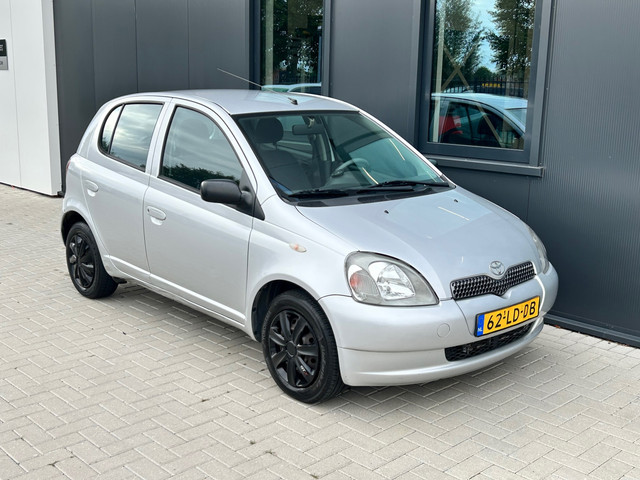Foto 6 van Toyota Yaris 1.3 VVT-i Luna | 5-drs | Airco | Dealer onderhouden.