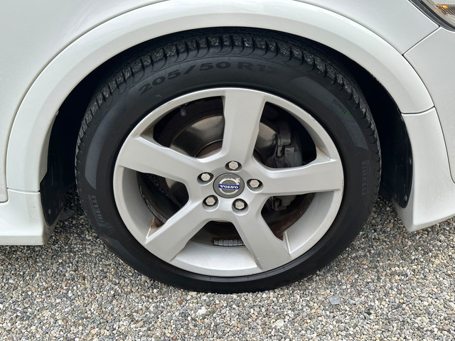 Foto 7 van Volvo C30 1.6 R-Edition Dealer Onderhouden Zeer Nette Auto Airco Cruise PDC LMV