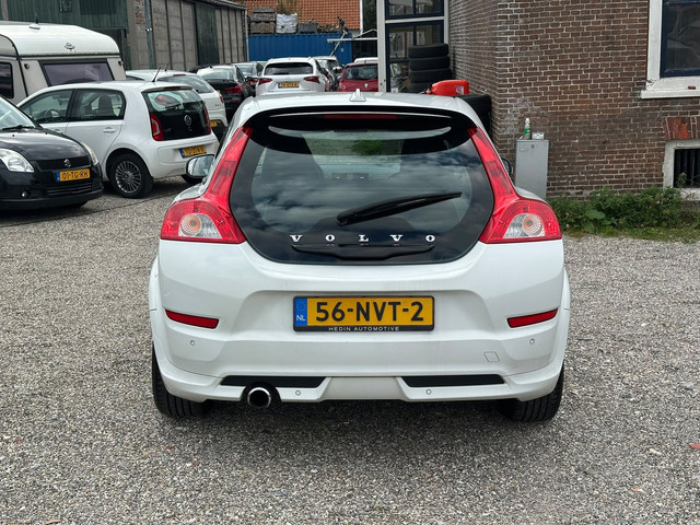 Foto 3 van Volvo C30 1.6 R-Edition Dealer Onderhouden Zeer Nette Auto Airco Cruise PDC LMV