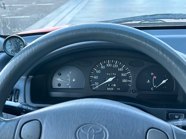 Foto 4 van Toyota Starlet 1.3-16V XLi GTSi Automaat Dakraam Zeer Nette Auto Rijdt Top