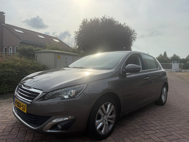 Foto 10 van Peugeot 308 1.6HDI PANO XENON 6BAK CLIMA (bj 2014)