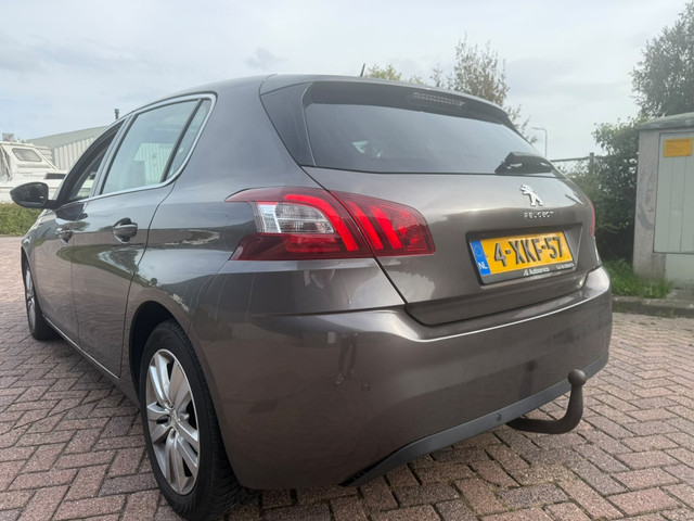 Foto 3 van Peugeot 308 1.6HDI PANO XENON 6BAK CLIMA (bj 2014)