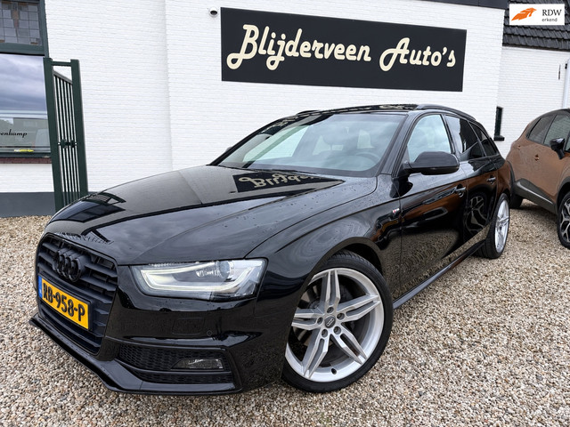 Foto 2 van Audi A4 Avant 3.0 TDI quattro Pro Line S Automaat | PanoDak | PDC | Stoel VW | 19''LM