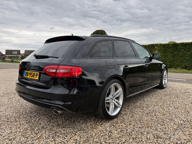 Foto 4 van Audi A4 Avant 3.0 TDI quattro Pro Line S Automaat | PanoDak | PDC | Stoel VW | 19''LM