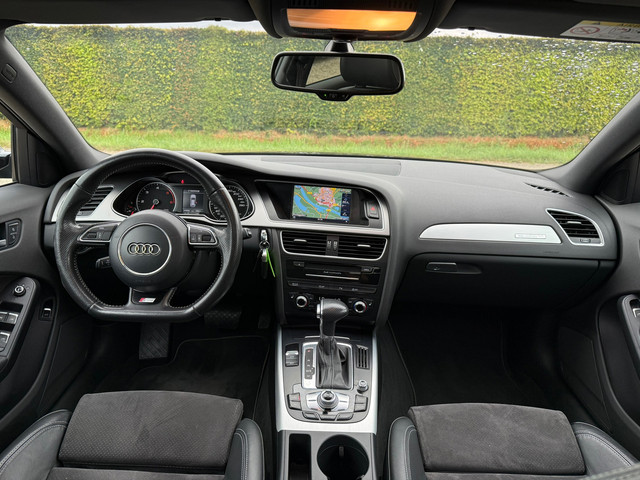 Foto 7 van Audi A4 Avant 3.0 TDI quattro Pro Line S Automaat | PanoDak | PDC | Stoel VW | 19''LM