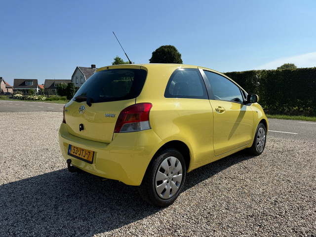Foto 4 van Toyota Yaris 1.3 VVTi Aspiration Airco | Dealer Onderhouden | Trekhaak