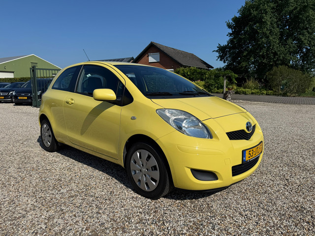 Foto 5 van Toyota Yaris 1.3 VVTi Aspiration Airco | Dealer Onderhouden | Trekhaak