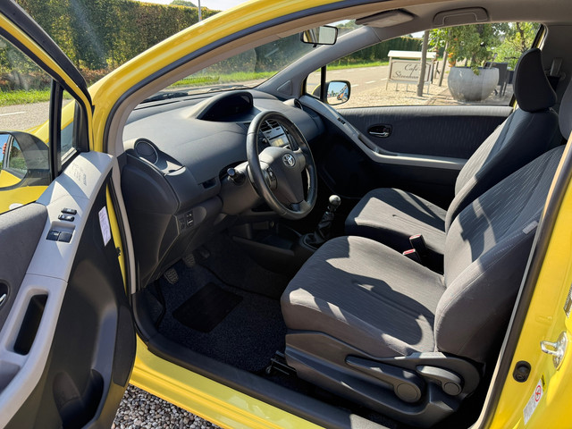 Toyota Yaris 1.3 VVTi Aspiration Airco | Dealer Onderhouden | Trekhaak