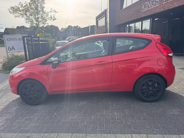 Foto 2 van Ford Fiesta 1.25 Limited AIRCO APK APRIL 2027