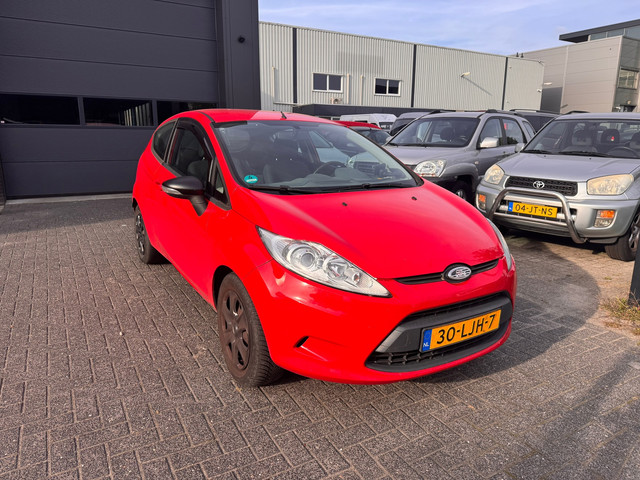 Foto 7 van Ford Fiesta 1.25 Limited AIRCO APK APRIL 2027
