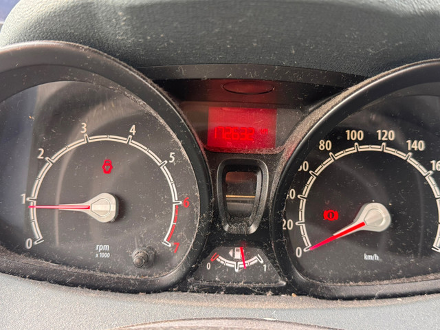 Foto 10 van Ford Fiesta 1.25 Limited AIRCO APK APRIL 2027