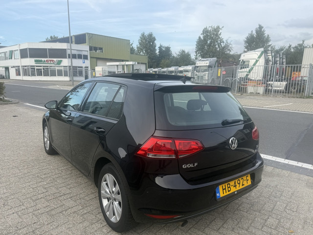 Foto 2 van Volkswagen Golf 1.6 TDI PANORAMA CLIMA NAVI BT 2015
