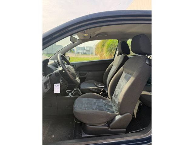 Foto 4 van Ford Fiesta 1.3-8V Cool & Sound Topstaat Airco Elek Ramen Dealer Onderhouden
