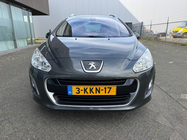 Foto 2 van Peugeot 308 SW 1.6 VTi Active CLIMAT. BJ 8-2012. APK 12-2026
