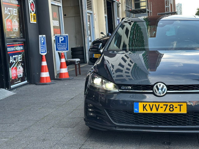 Foto 9 van Volkswagen Golf 2.0 TDI GTD DSG Navi Camera Carplay Pano