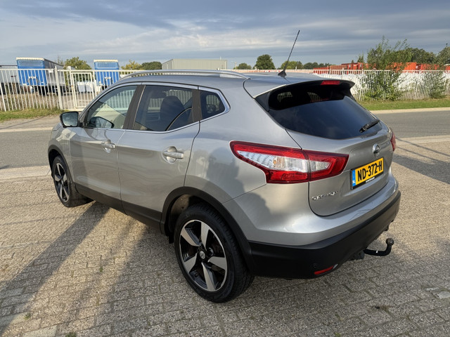 Foto 4 van Nissan QASHQAI 1.2 N-Connecta (bj 2017)
