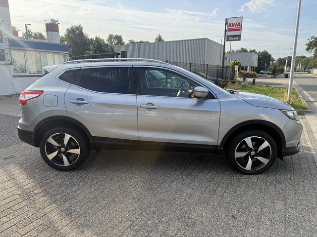 Foto 6 van Nissan QASHQAI 1.2 N-Connecta (bj 2017)
