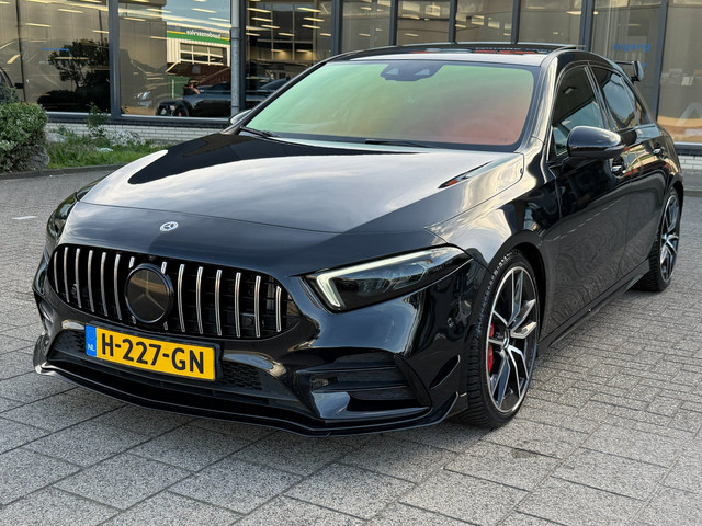 Foto 2 van Mercedes-Benz A-klasse AMG 35 4MATIC Edition 1