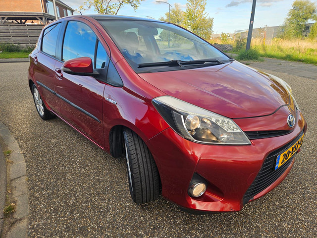 Foto 4 van Toyota Yaris 1.5 Full Hybrid Dynamic GARANTIE Glazen dak Navigatie Keyless Entry