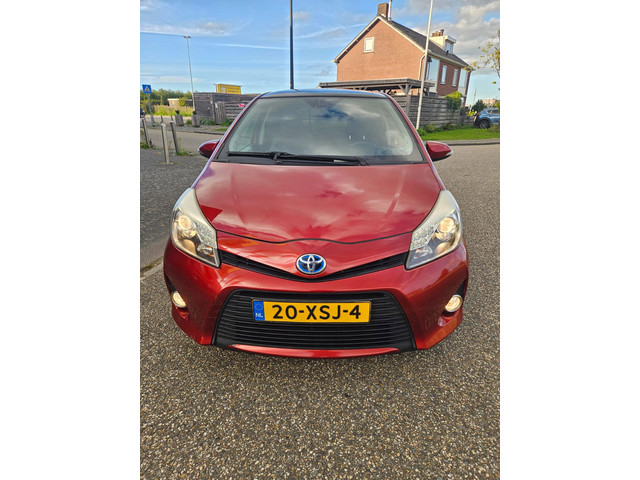 Foto 3 van Toyota Yaris 1.5 Full Hybrid Dynamic GARANTIE Glazen dak Navigatie Keyless Entry