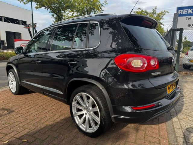 Foto 10 van Volkswagen Tiguan 2.0 TSI 200pk Sport&Style 4Motion R-Line Automaat Airco/ECC,Leder,Panoramadak,Xeno