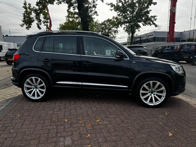 Foto 8 van Volkswagen Tiguan 2.0 TSI 200pk Sport&Style 4Motion R-Line Automaat Airco/ECC,Leder,Panoramadak,Xeno