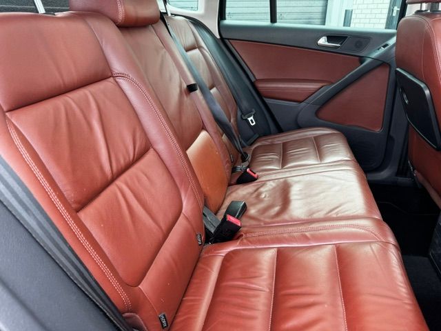 Foto 6 van Volkswagen Tiguan 2.0 TSI 200pk Sport&Style 4Motion R-Line Automaat Airco/ECC,Leder,Panoramadak,Xeno